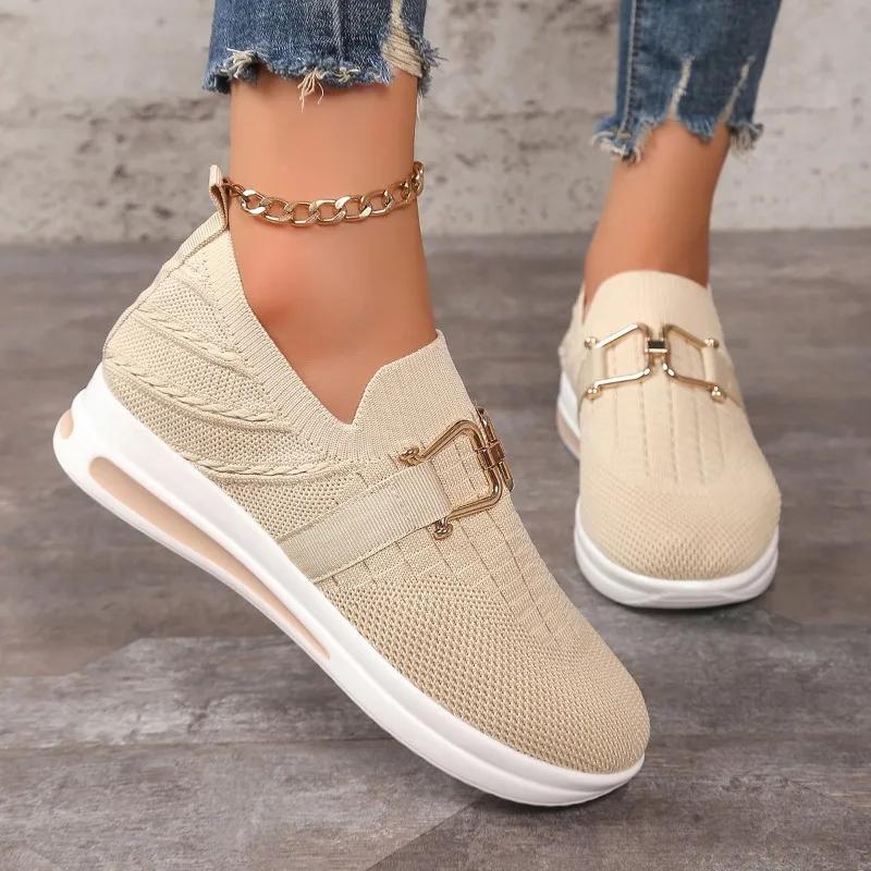 New Light Plus Size Comfortable Casual Shoes 2024 Brand Slip-on Women's Vulcanize Shoes Fashion Metal Decoration Ladies Shoes