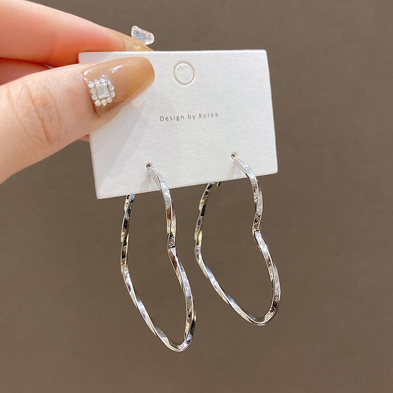 European and American exaggerated big love earrings women's design sense earrings earrings