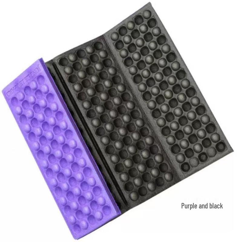 XPE Four-Fold Portable Outdoor Seat Cushion: Moisture-Proof Honeycomb Egg Crate Picnic Mat with Foam Insulation
