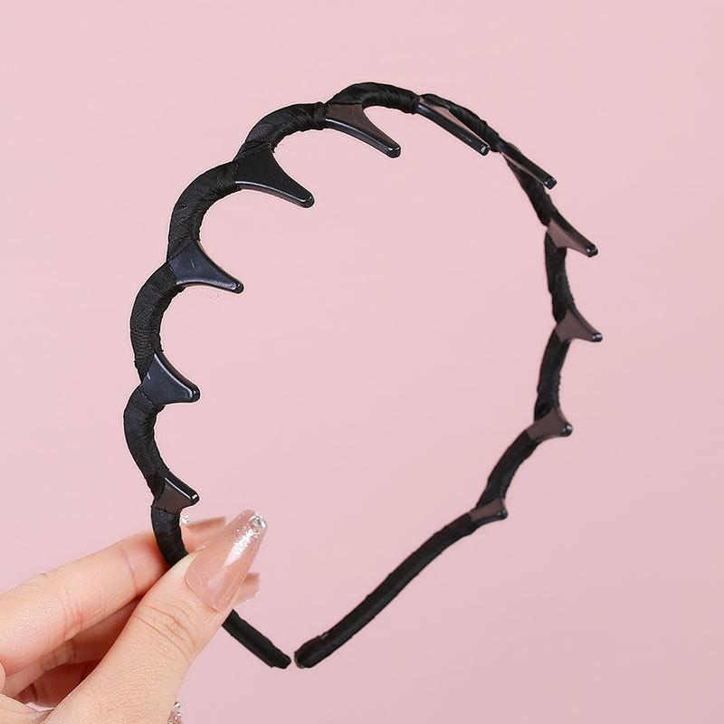 Black Flocked Big Wave Headband with Tooth Comb for Washing Face, Headband for Tidying Up Hair, Hairpin and Headdress