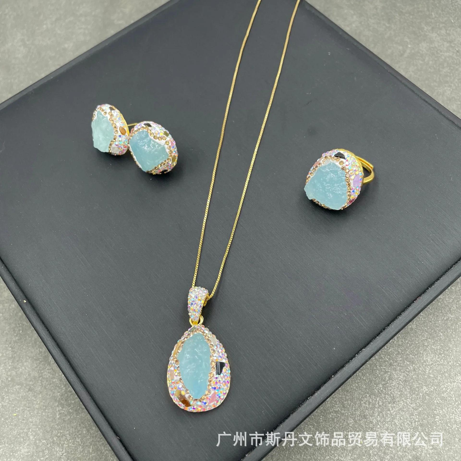 

Набор необработанных аквамаринов с турмалиновой инкрустацией, персонализированные нишевые модели в стиле легкой роскоши, производители-поставщики для прямых эфиров