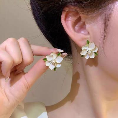 Boucles d'oreilles à tige en émail français avec perles et feuilles, élégantes et douces, pour femme, bijoux pour anniversaire, mariage ou fête