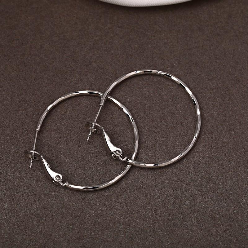 Elegant Silver Twisted Hoop Earrings - Luxurious, Simple, and Versatile Jewelry