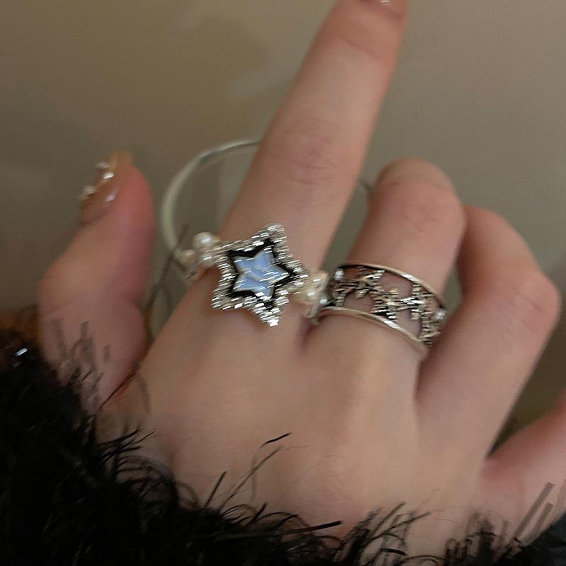 

Women s Retro Distressed Star Metal Open Ring, Y2K Index Finger Trendsetter Accessory.