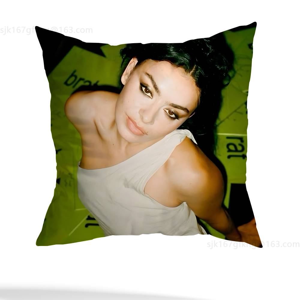 Poszewka na poduszkę z wizerunkiem piosenkarki Charli Xcx, w stylu casual, odpowiednia do dekoracji domu (z wyłączeniem rdzenia poduszki)