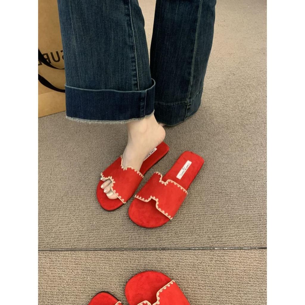 Gentle Red Open-toed Slippers for Women's Summer Wear 2025 New Versatile Flat-bottomed Holiday H Cool Slippers