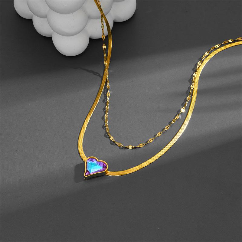 Titanium Steel Double Layer Gradient Heart Necklace with Inlaid Diamond – European and American Niche Sweet Cool Choker.