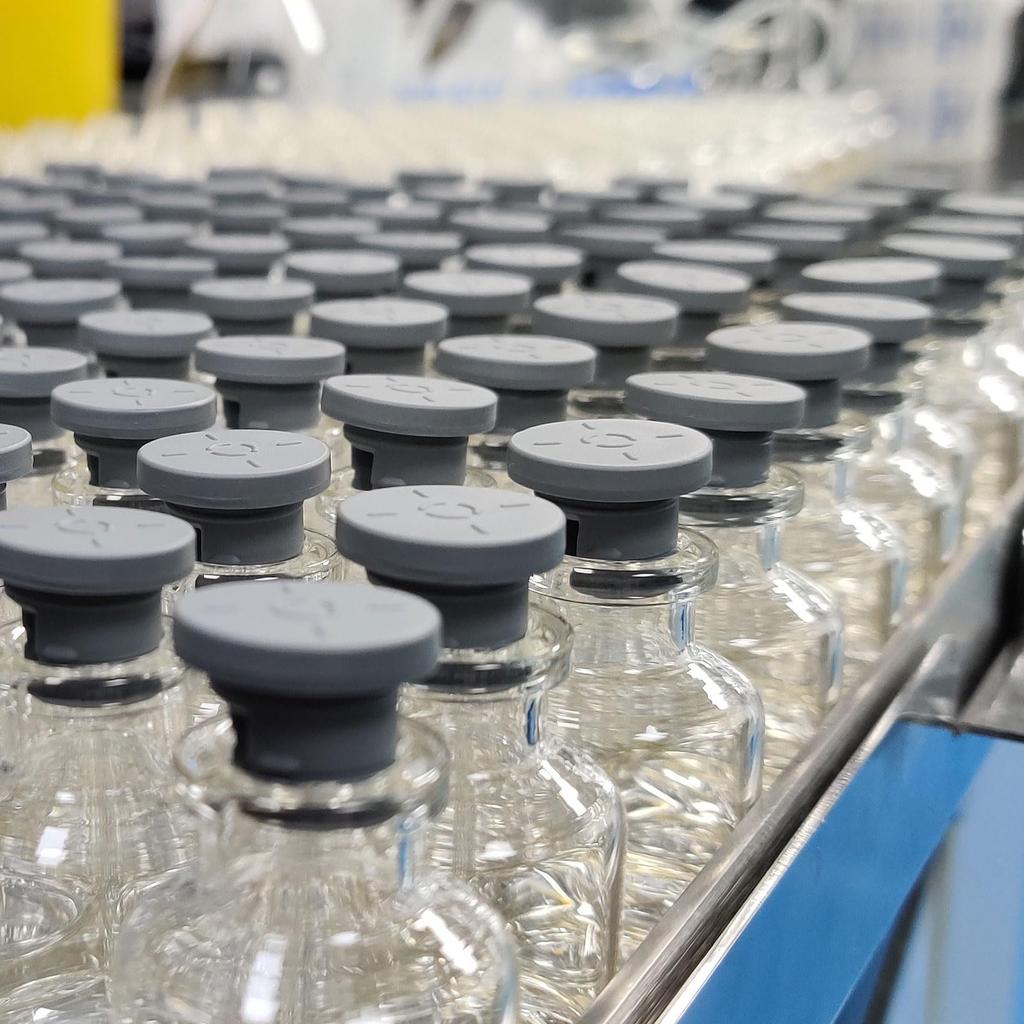 Uxcell Flush Type Round Silicone Waterproof Hole Plugs for Kitchen 36mm Pack of 5 Snap-in Use, Diameter, White,