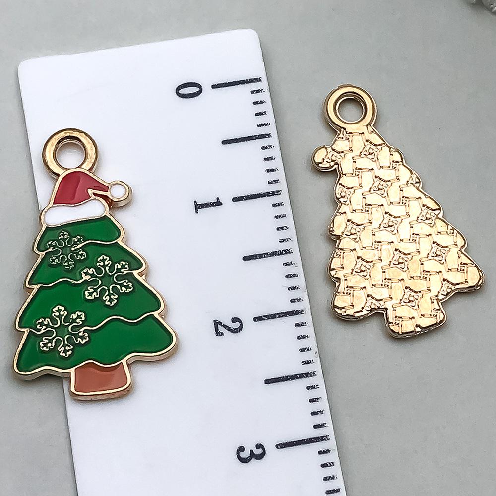 Christmas Drip Oil Jewelry Kit: Santa, Snowman, Bell, Reindeer Pendants for Bracelets & Keychains