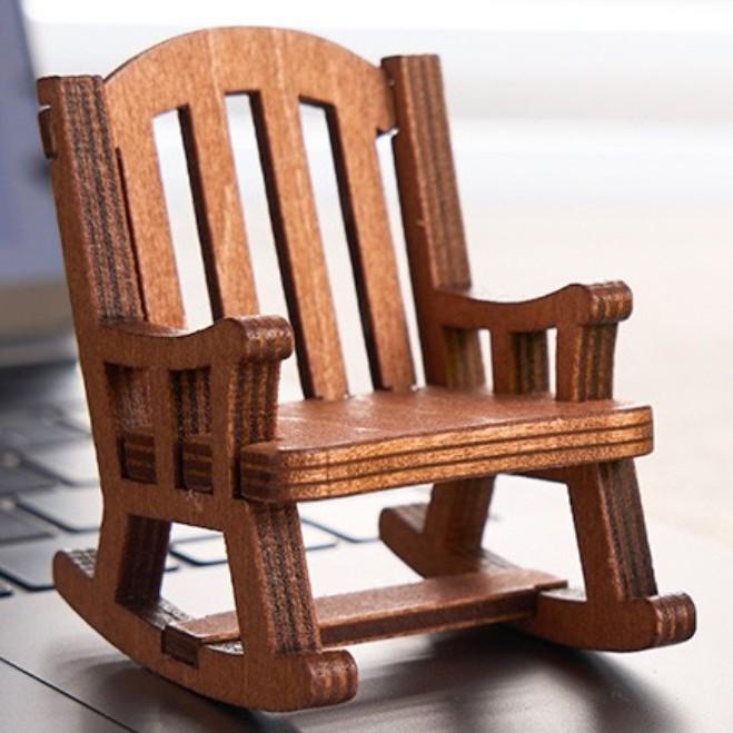 

Ручна робота Смоляна Жаба Крісло-гойдалка Прикраса - Мила Настільна Іграшка для Декору