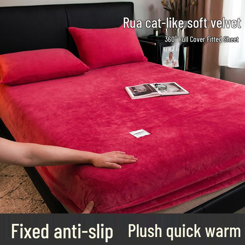 Winter Crystal Velvet Bedspread Set: Single-Piece Milk Velvet Fitted Sheet & Protective Cover for Dorm, Thickened Three-Piece.