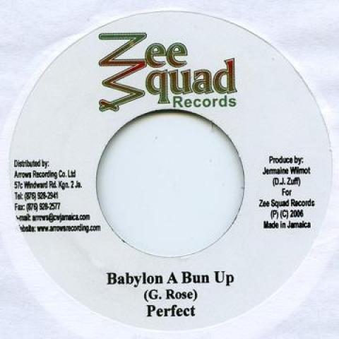 

7inch Record PERFECT / JUNIOR FREARON - Babylon A Bun Up / Lot A Love Zee Squad 2006 Jamaica Reggae, Ska & Dub