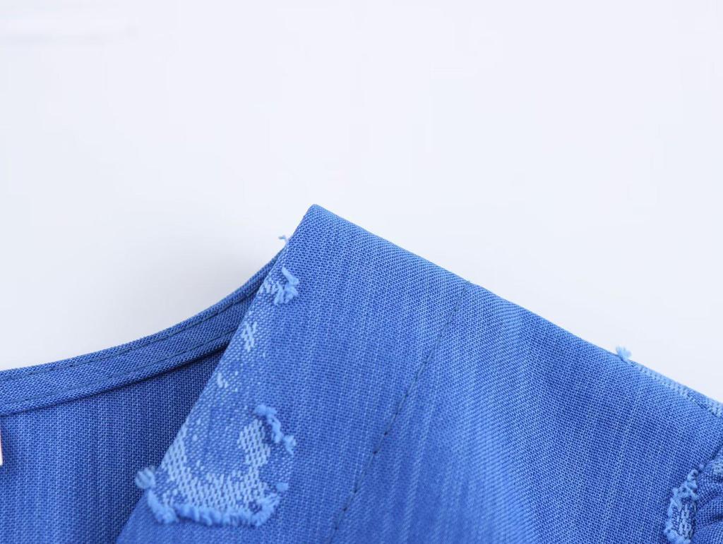 2025 Spring Women's European & American Style V-Neck Waist-Hugging Dress