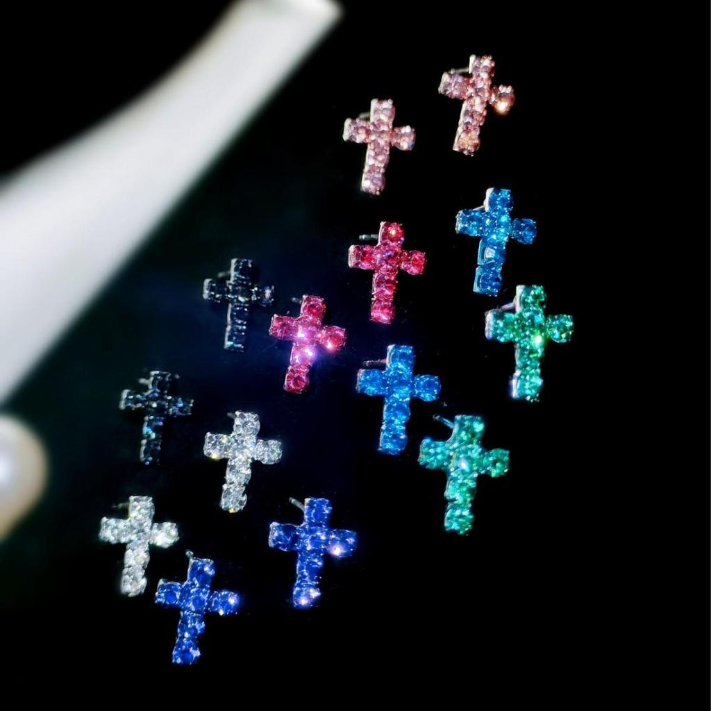 All-Copper Rhinestone Cross Stud Earrings for Women