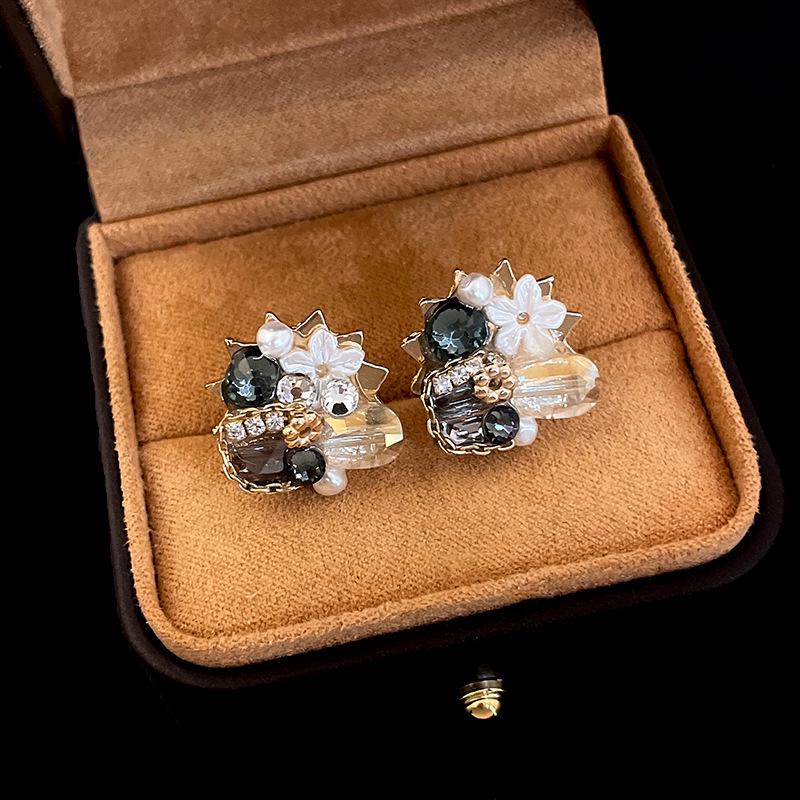 Silver Needle Diamond Teardrop Pendant Stud Earrings - Vintage Luxury Design