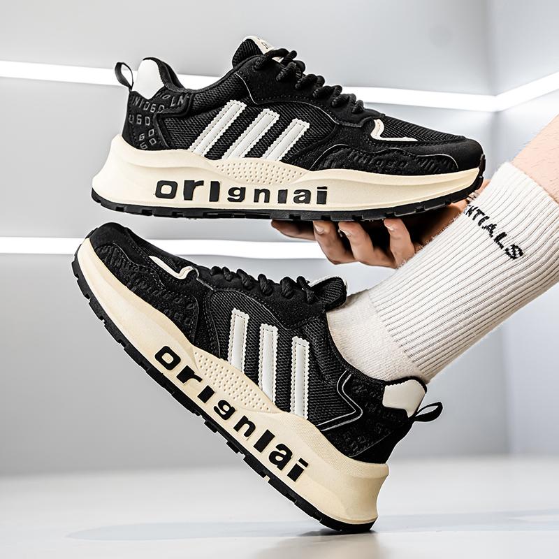 Yeni Moda Erkek Dört Mevsim Rahat Ayakkabılar Öğrenciler Erkek Çocuklar Trend Yumuşak Taban Nefes Alabilir Günlük Koşu Spor Ayakkabıları