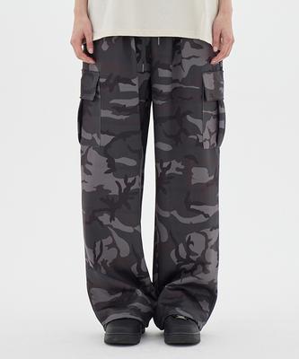 URBANAGE Camo Single-Pleat Wide Cargo Sweatpants_Charcoal