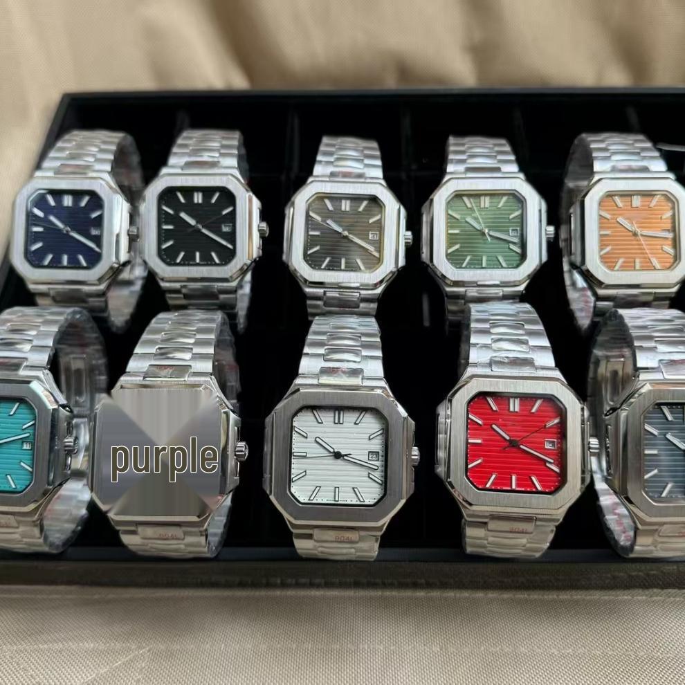 Patek Philippe Nautilus 5821 Men's Gold Automatic Mechanical Watch with Large Dial and Calendar.