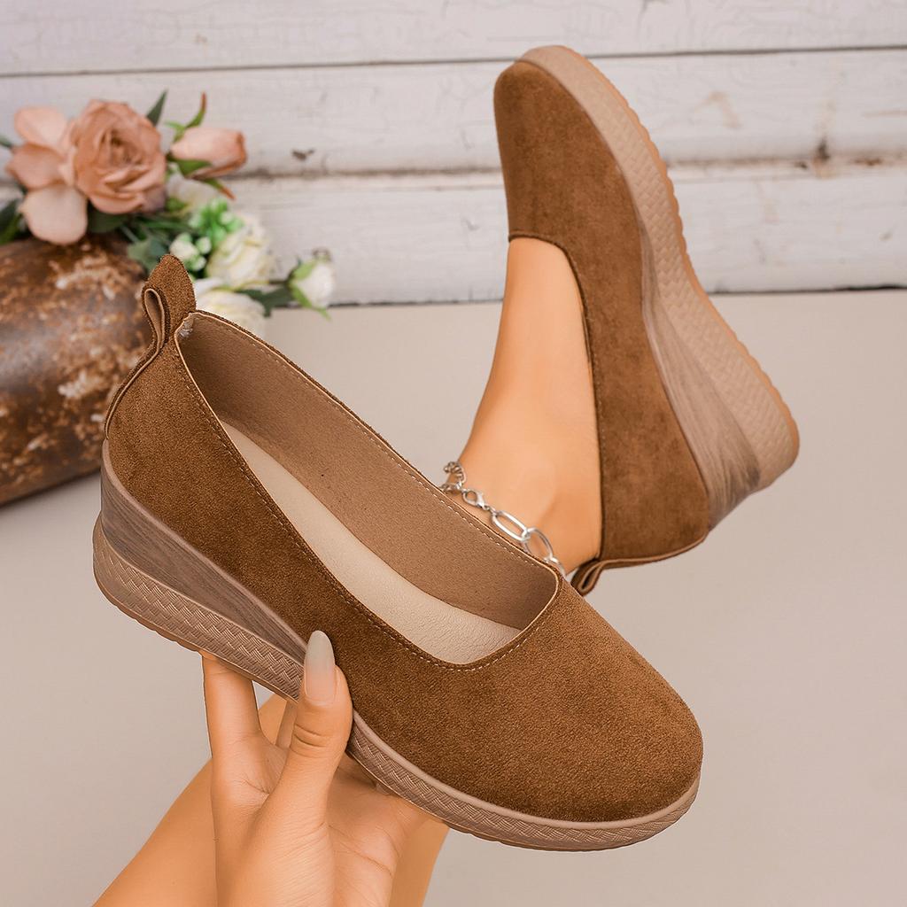 Fall 2025 New Suede Wedge Shoes Women's Plus Size Platform Retro One-foot Low-top Shoes