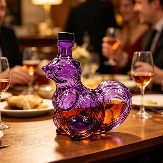 Squirrel Whiskey Decanter, Glass Animal Liquor Bottle with Stopper, Creative Wine Dispenser for Home Bar, Unique Gift for Whiskey Lovers