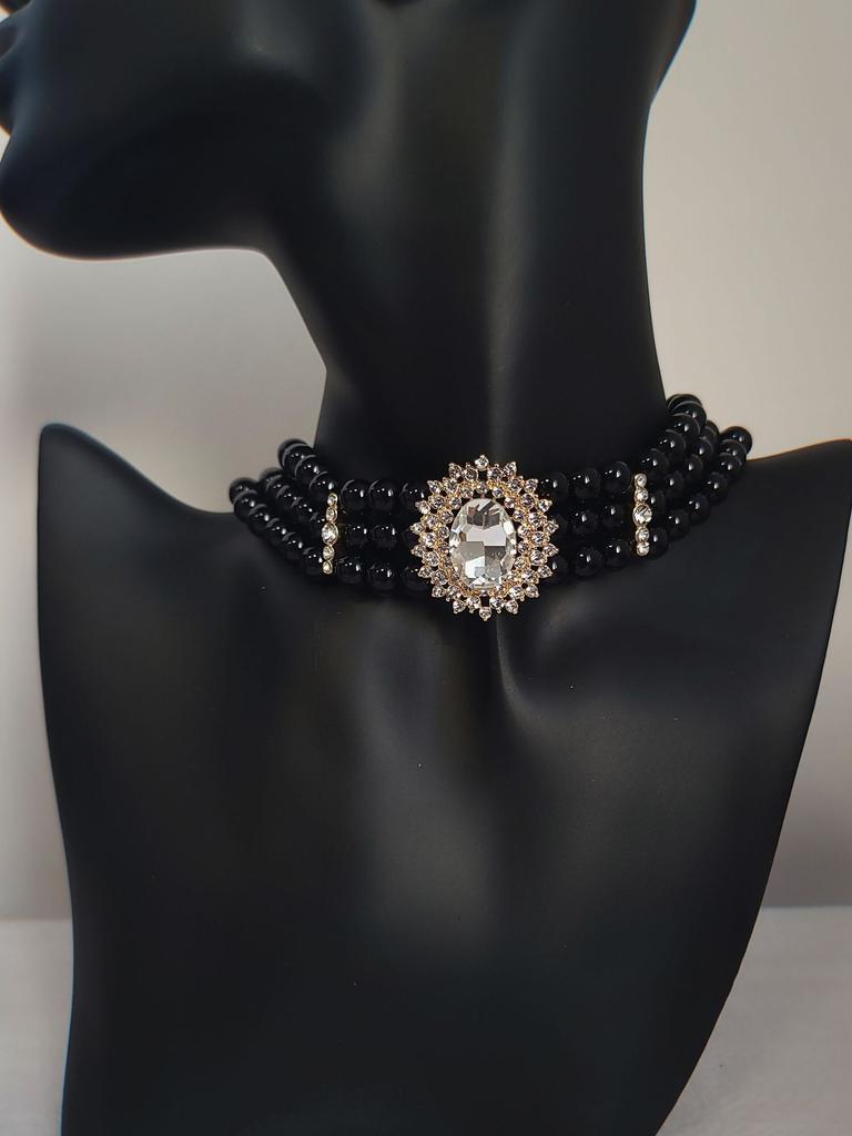 Crystal diamond multi-row imitation pearl necklace exaggerated atmosphere short choker retro Internet celebrity necklace women