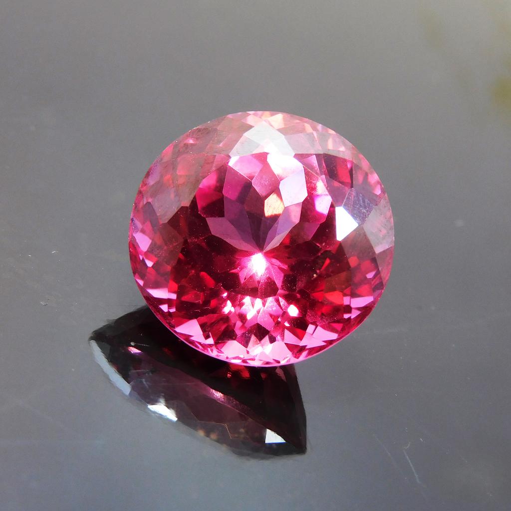 Natural Pink Sapphire Loose Gemstone 18.40 Ct Round Cut September Birthstone for Gem Collections