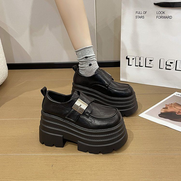 Thick-soled heightening British style small leather shoes women's 2025 new summer and autumn black giant comfortable shoes giant good-looking shoes s