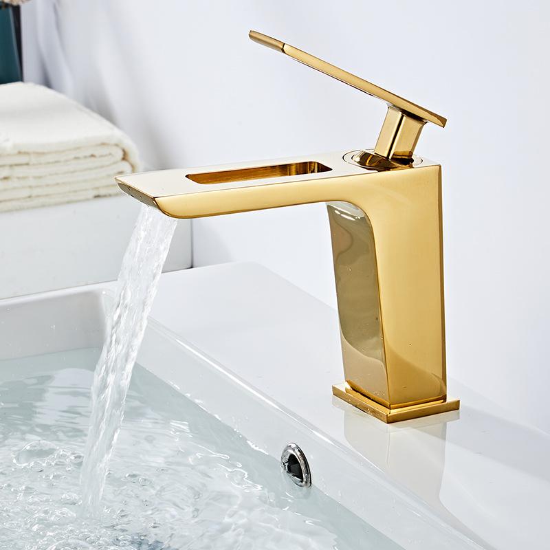 

Смеситель для раковины Скандинавское искусство Горячий Холодный Смесители Полый дизайн Настольный монтаж Смесители для раковины в ванной Одинарная ручка золотой