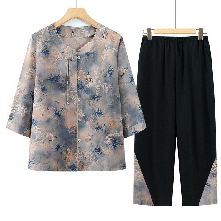 

Spring & Summer Seven-Sleeve Cardigan: Lightweight Shirt for Middle-Aged and Elderly Women 4XL (Weight: 130-145 Jin)