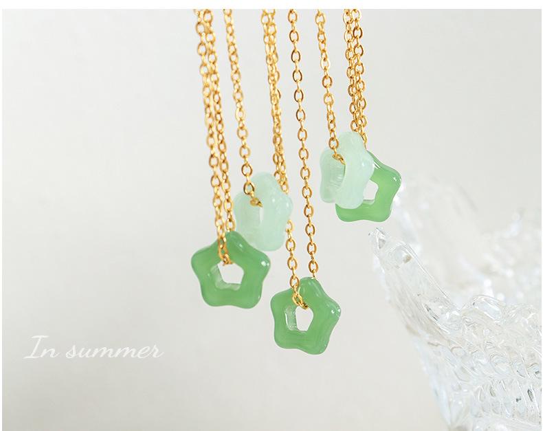 Hollow Jade Star Pendant Necklace: Non-Fading Light Luxury Women's Clavicle Jewelry