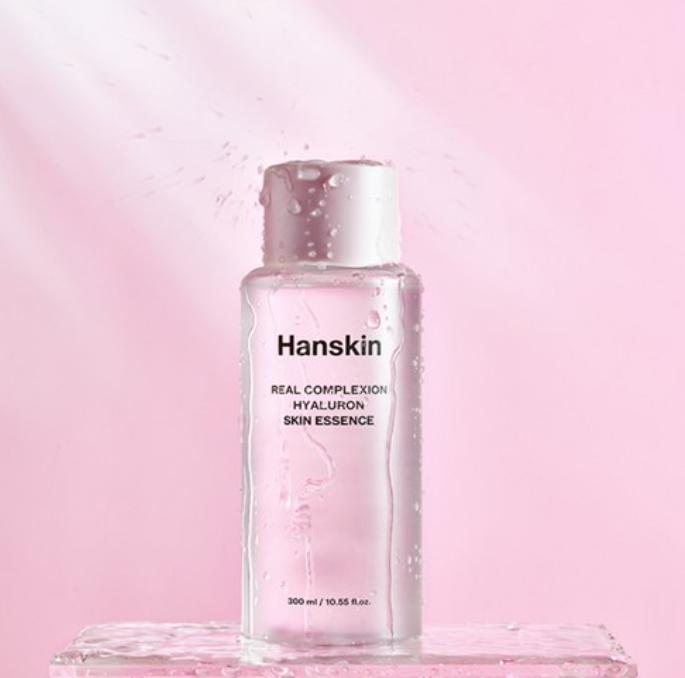Hanskin Real Complexion Hyaluron Moisture Essence 300ml