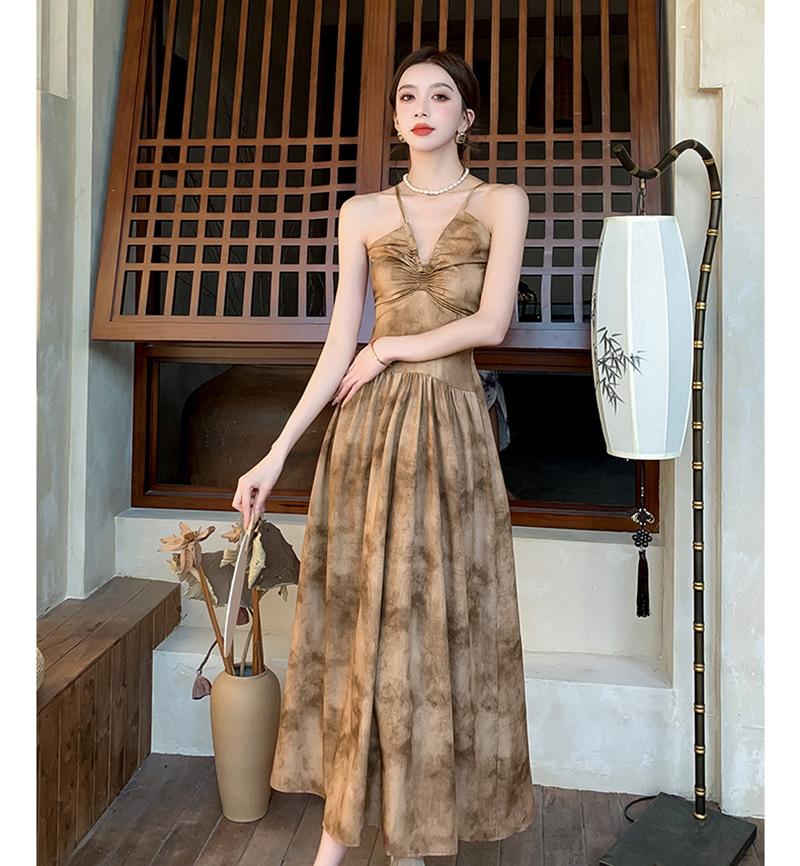 New Chinese-style neck sling v-neck dress for women, summer backless waist sexy long dress, coffee color a-word dress for women
