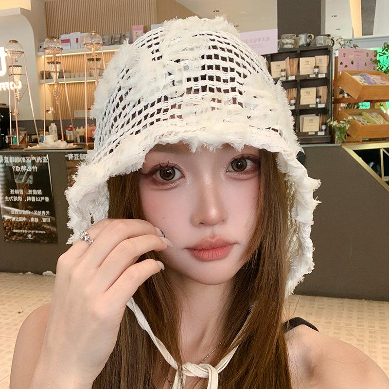 Three-dimensional flower baotou hat women's spring and summer niche versatile hollow breathable thin face small cold hat stack hat