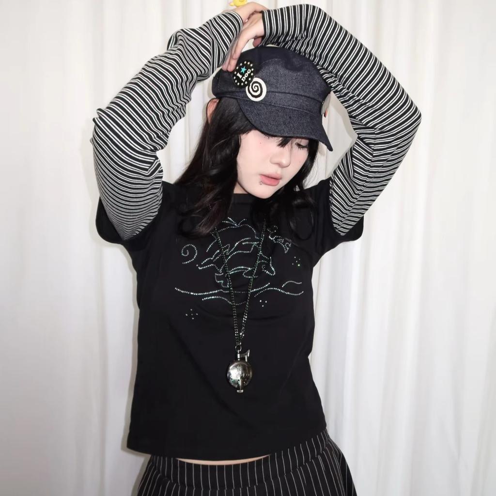 Y2k Vintage T-shirt Fake Two Pieces Women Long Sleeve Patchwork Japanese 2000s Grunge Tops Streetwear Retro Print Graphic Tops