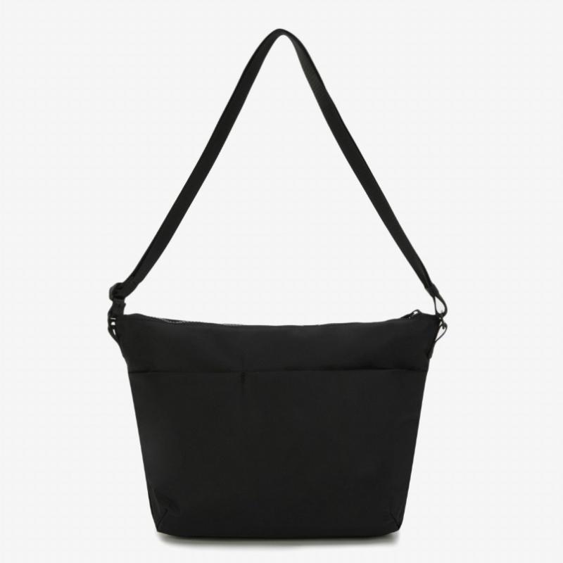 The North Face Medium Crossbody Bag Nn2pr61a Black