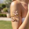 Brățară de braț artistică feminină Aliaj de zinc Finisată cu modele neregulate de flori Potrivire confortabilă Bijuterii pentru ocazii zilnice