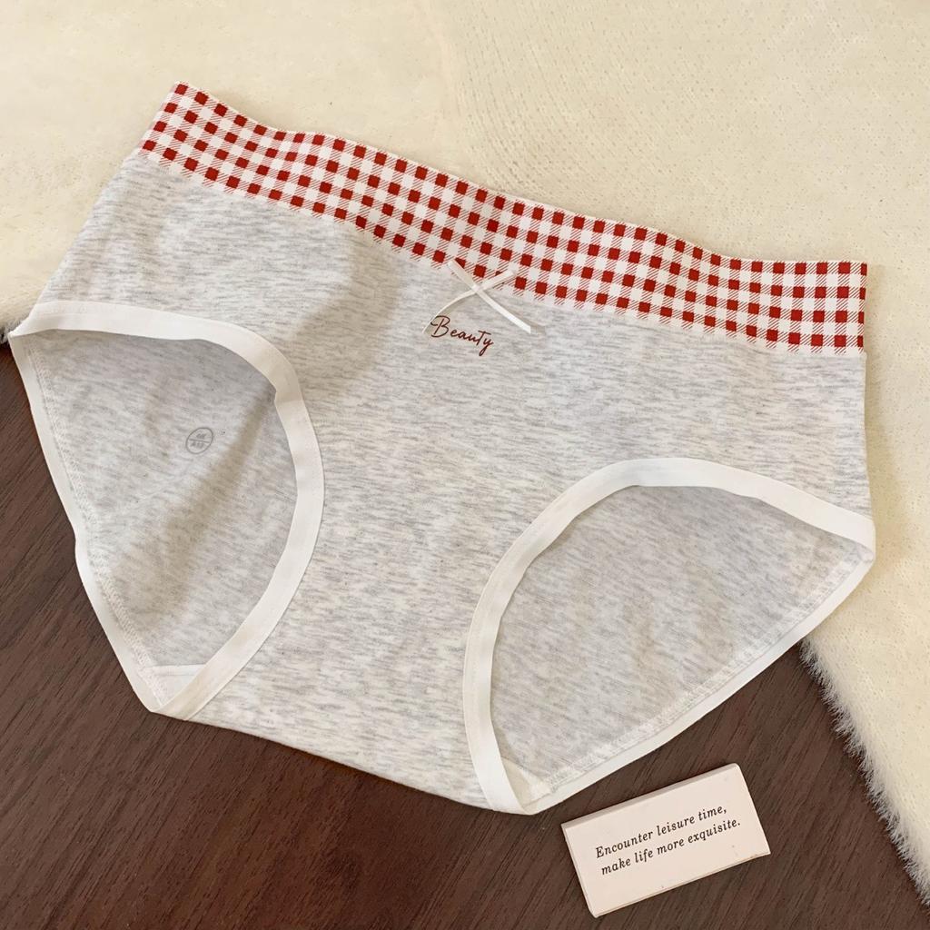 Girls Spring and Autumn Cotton Antibacterial Breathable Comfortable Briefs