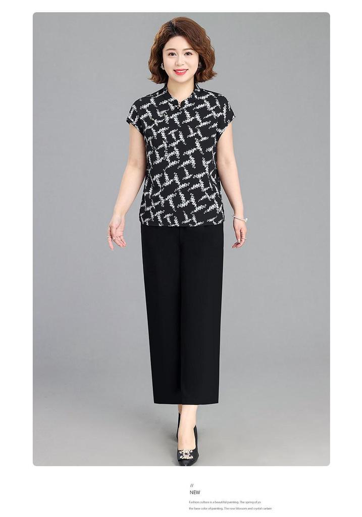 2026 Stylish Printed Short-Sleeve Top for Middle-Aged and Elderly Women - Loose, Slimming, Versatile.