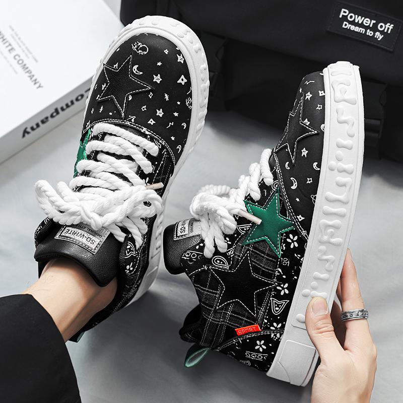 

Autumn new canvas shoes 2025 students personalized fashion outer wear men s shoes flat sports board shoes running shoes 44