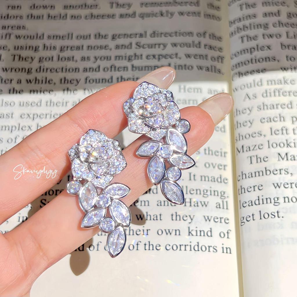 Italian High-End Camellia Earrings: Exquisite Three-Dimensional Design with Luxury Marquise-Cut Shiny Diamonds