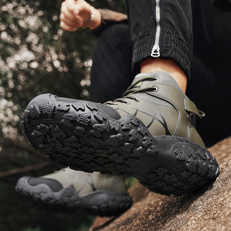 Outdoor Men's Hiking Boots Winter Men's Snow Boots Waterproof Leather Sports Keep Warm Men's Work Boots  Men Causal Sneakers