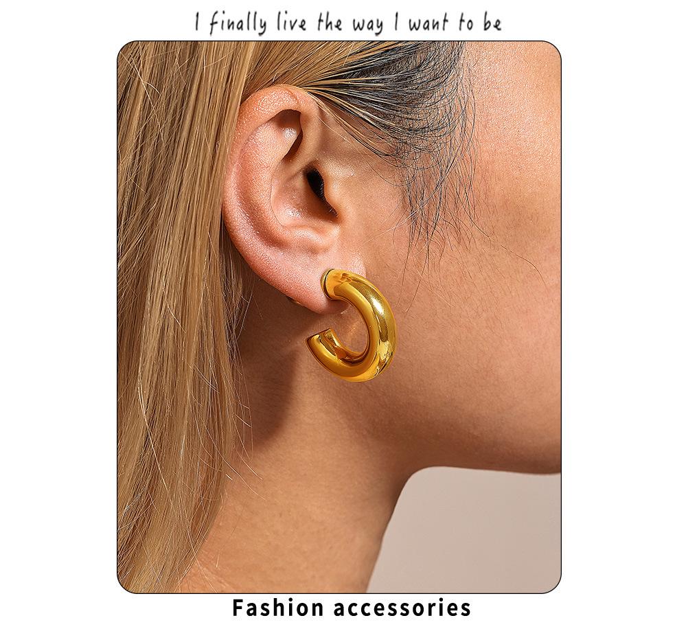 Qiong Yao 18K Gold-Plated C-Shaped Steel Bead Earrings for Women – Autumn/Winter Fashion Accessories