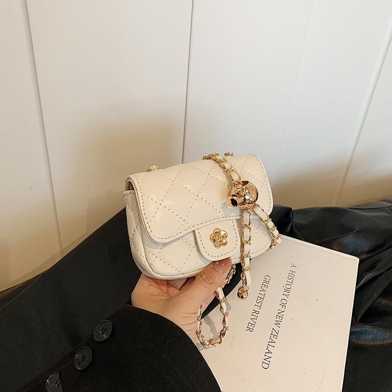 Mini Crossbody Chain Bag for Girls: Autumn/Winter Rhombus Style Lipstick Bag