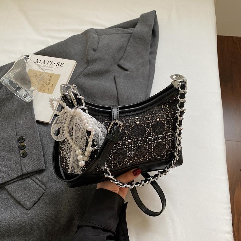 Fashionable Versatile Crossbody Bag with Shoulder Strap, Soft Texture, Suitable for Daily Commuting, Adjustable Strap Design