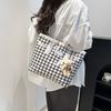 2025 new cute plaid bag women's handbag new going out large capacity shoulder bag versatile tote bag