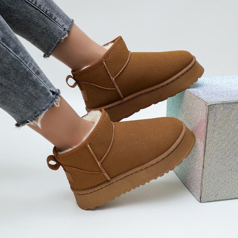 Fashion 2024 Winter Classic Women's Snow Boots Casual Fashion Plush Cotton Shoes Thick Sole Plus Velvet Warm Short Boots Women's Shoes