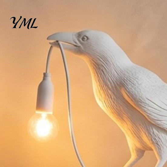 Dark Aesthetic Bedroom Decor Crow Table Lamp, Gothic Raven Night Light, Halloween Black Bird Unique Animal Desk Ornament Academia Lamp for Desktop