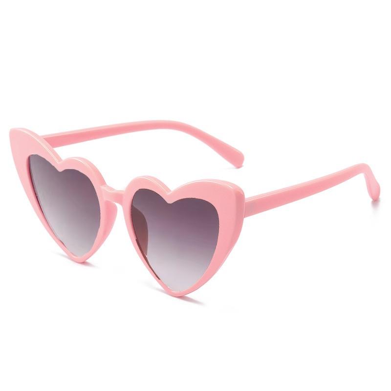 Retro Pose Love Sunglasses Female Fashion Big Face Thin Eyewear Summer Travel Sunshade