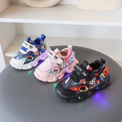 New Spring and Autumn Boys' Light-Up Sneakers Cartoon Cool Flashing Lights Non-Slip Soft Sole Boys' Running Shoes