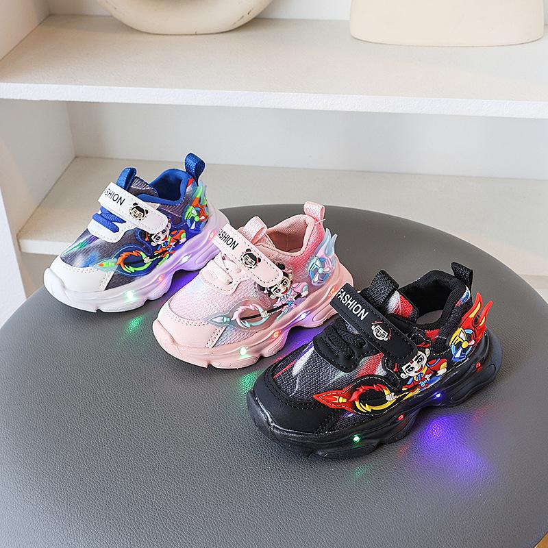 Spring Autumn Boys LED Light Up Sneakers Cartoon Cool Flashing Shoes Non Slip Soft Sole Kids Running Trainers
